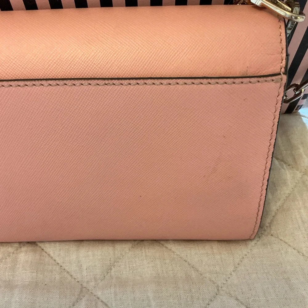 Tory Burch Blush Crossbody Bag with Gold Chain
